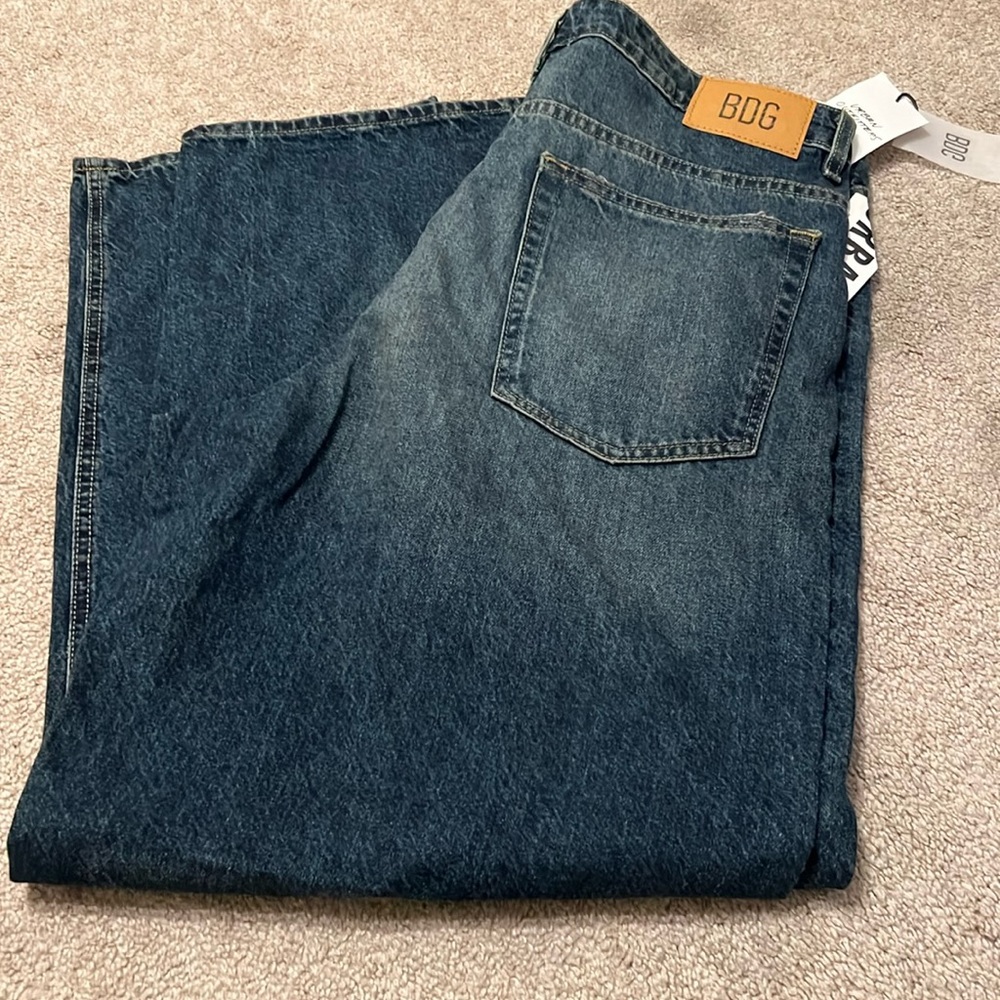 BDG Tapered Baggy Jeans